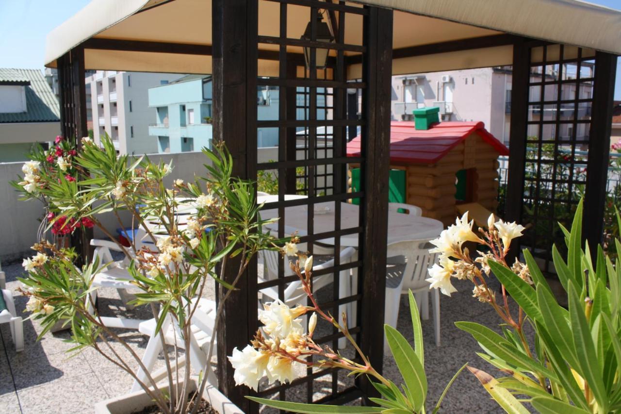 Residence Le Vele Католика Екстериор снимка