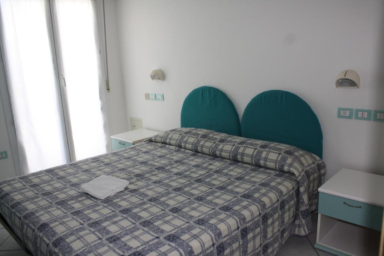 Residence Le Vele Католика Екстериор снимка