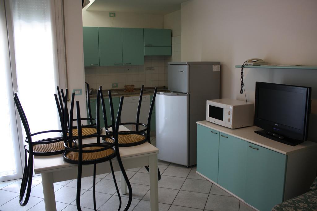 Residence Le Vele Католика Екстериор снимка
