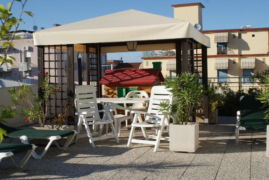 Residence Le Vele Католика Екстериор снимка